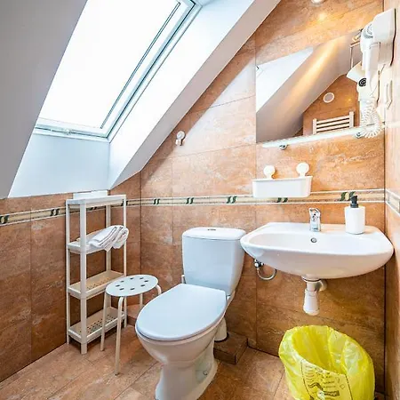 Pod Szczesliwa Siodemka ホームステイ *