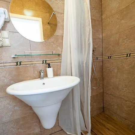 Pod Szczesliwa Siodemka Kuźnica