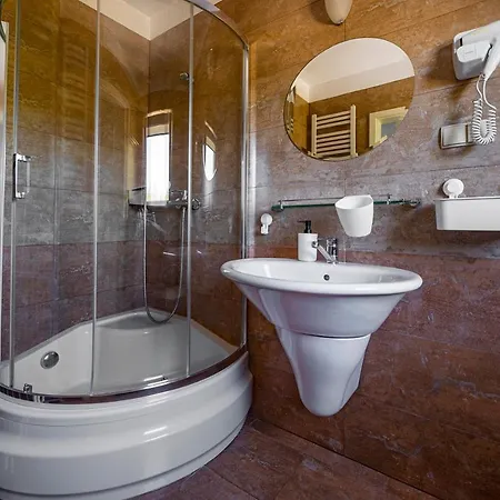 Pod Szczesliwa Siodemka